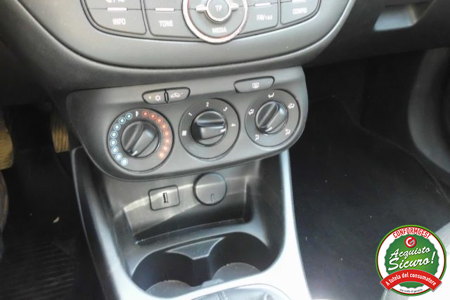 OPEL Corsa usata, con Luci diurne LED