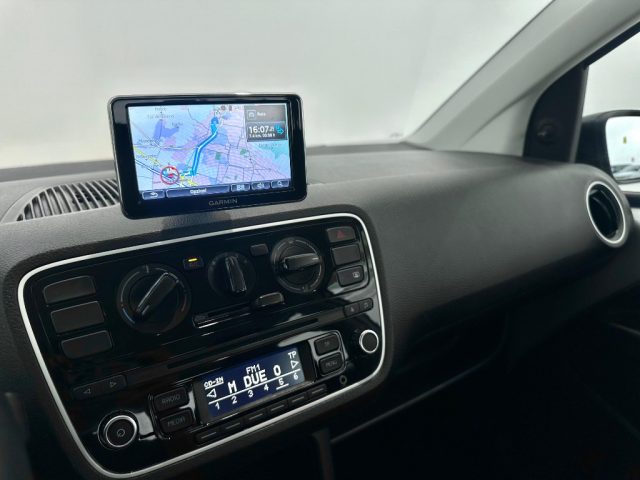 VOLKSWAGEN up! usata, con Controllo trazione