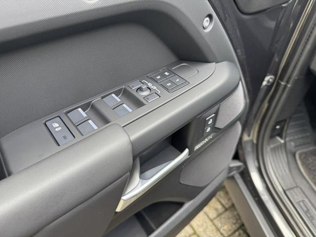 LAND ROVER Defender usata, con Controllo trazione