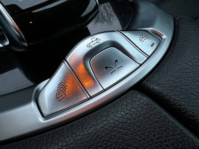 MERCEDES-BENZ C 220 usata, con Volante in pelle
