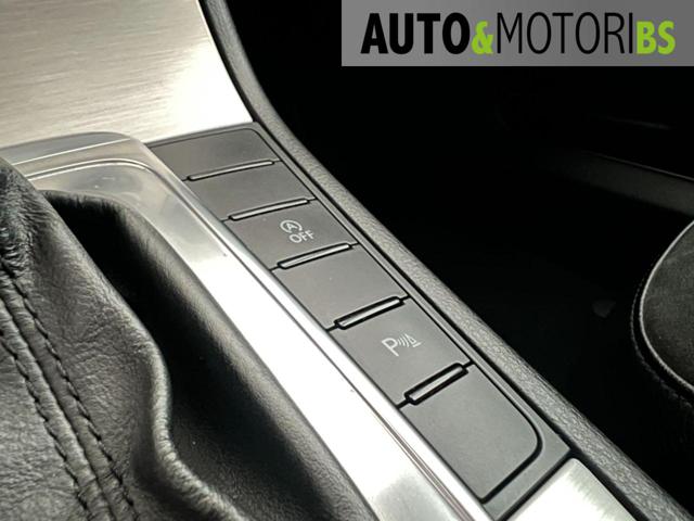 VOLKSWAGEN Passat usata 34