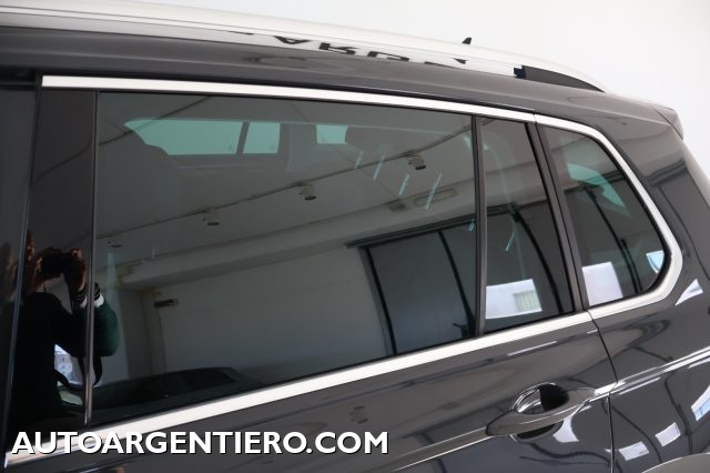 VOLKSWAGEN Tiguan usata, con Touch screen