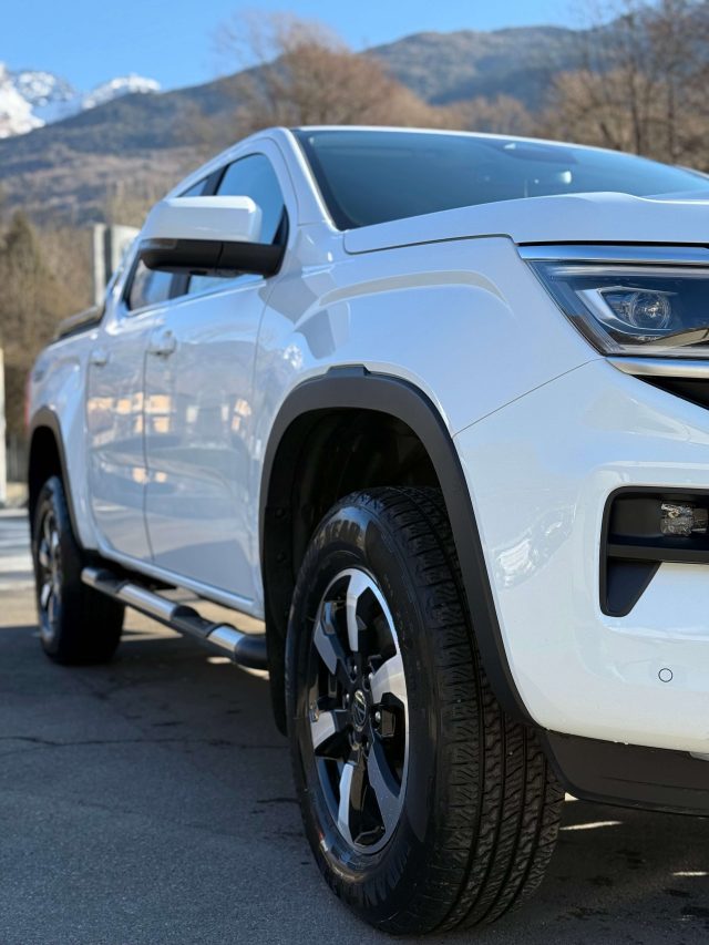 VOLKSWAGEN Amarok usata, con Controllo trazione