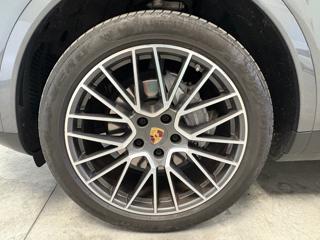 PORSCHE Cayenne usata, con Interni in pelle