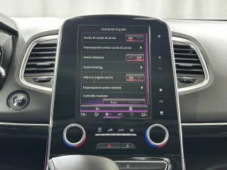 RENAULT Espace usata, con Fari LED