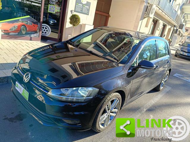 VOLKSWAGEN Golf usata, con Sensori di parcheggio posteriori