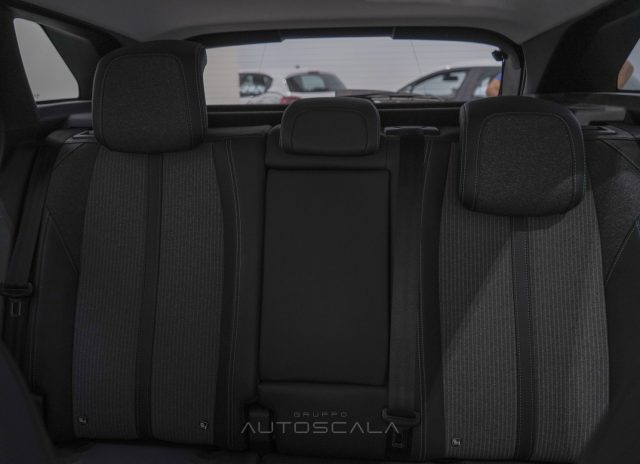PEUGEOT 3008 usata, con Frenata d