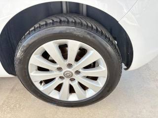 OPEL Astra usata, con Volante in pelle