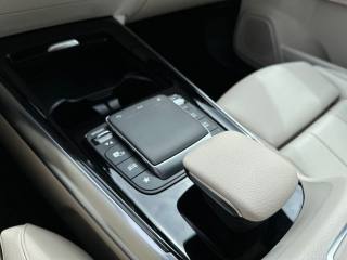 MERCEDES-BENZ B 180 usata, con Sistema di navigazione
