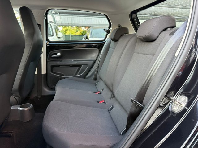 VOLKSWAGEN up! usata 11