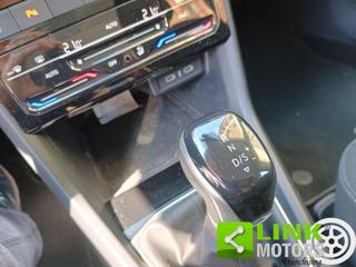 VOLKSWAGEN T-Cross usata, con Climatizzatore automatico, 2 zone