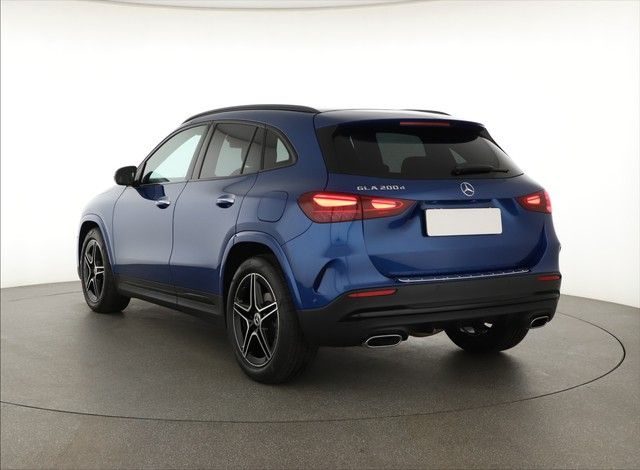MERCEDES-BENZ GLA 200 usata, con Airbag laterali