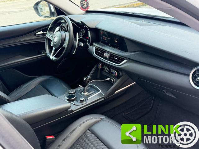 ALFA ROMEO Stelvio usata, con Controllo automatico clima