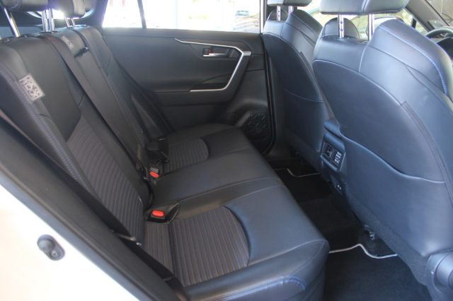 TOYOTA RAV 4 usata, con Cruise Control