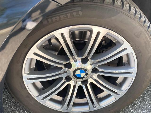 BMW 320 usata, con Fari LED