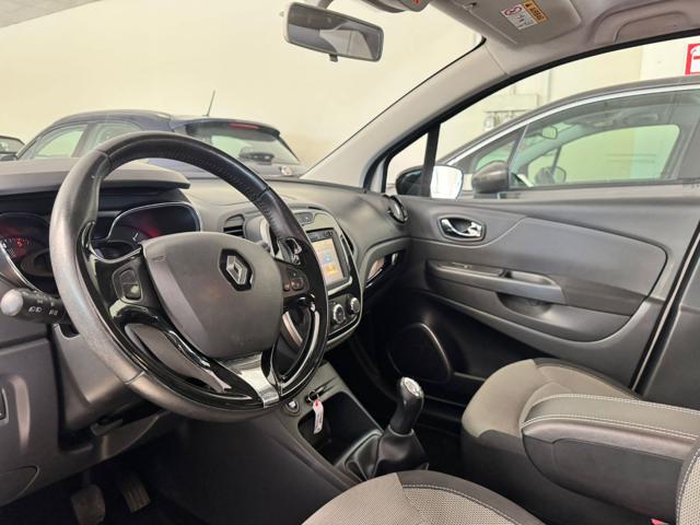 RENAULT Captur usata, con Autoradio