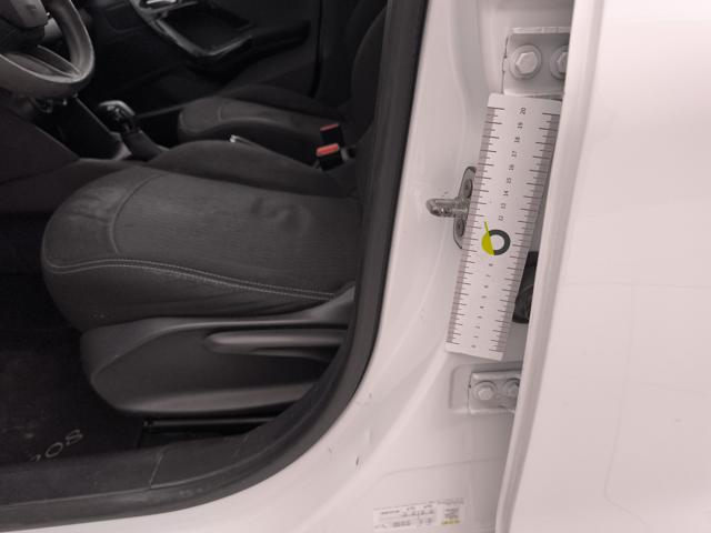 PEUGEOT 208 usata 66