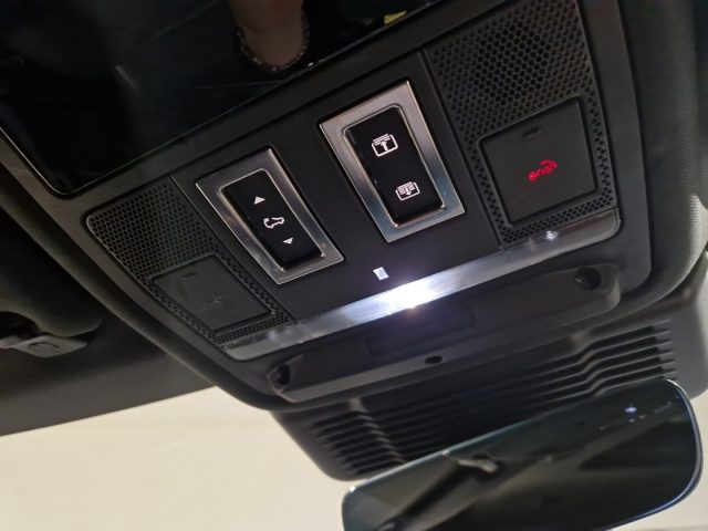 LAND ROVER Range Rover Evoque usata, con USB