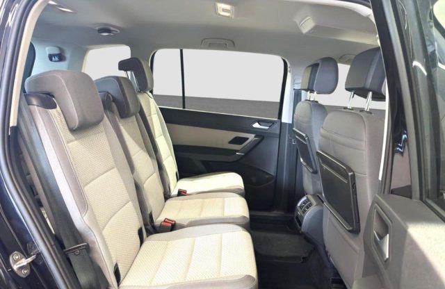 VOLKSWAGEN Touran usata, con Controllo trazione