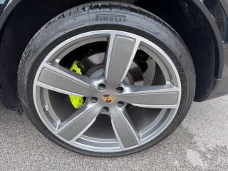 PORSCHE Cayenne usata, con USB