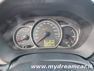 TOYOTA Yaris usata 12