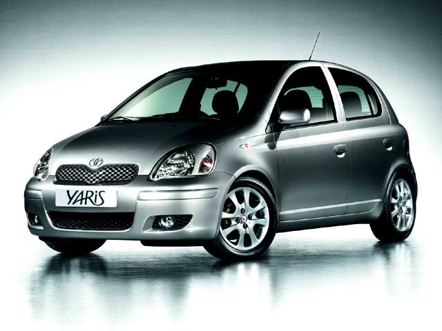 TOYOTA Yaris usata, con ABS