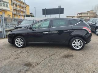 LANCIA Delta usata, con Controllo automatico clima