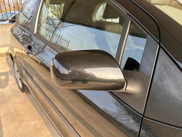 TOYOTA Yaris usata 53