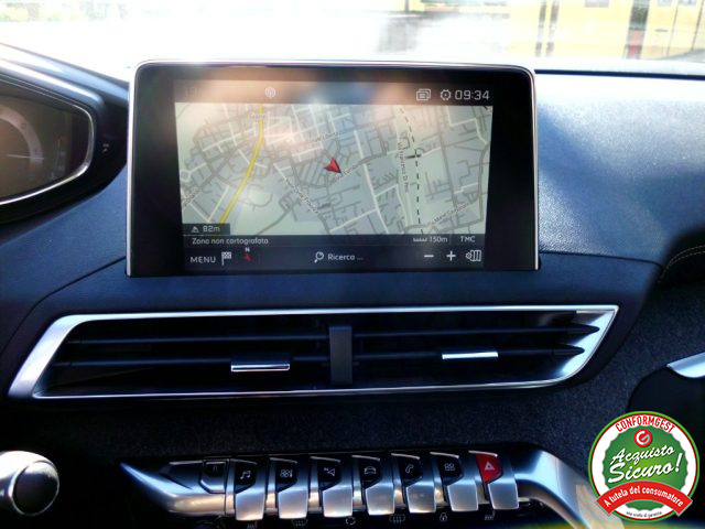 PEUGEOT 5008 usata, con Portellone posteriore elettrico