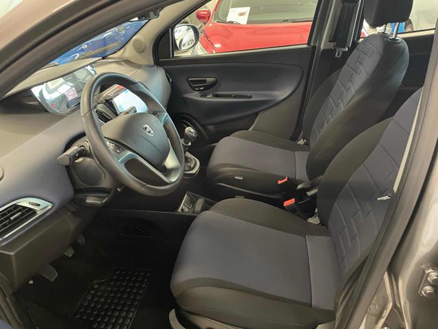 LANCIA Ypsilon usata, con ESP