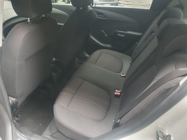 CHEVROLET Aveo usata, con Autoradio