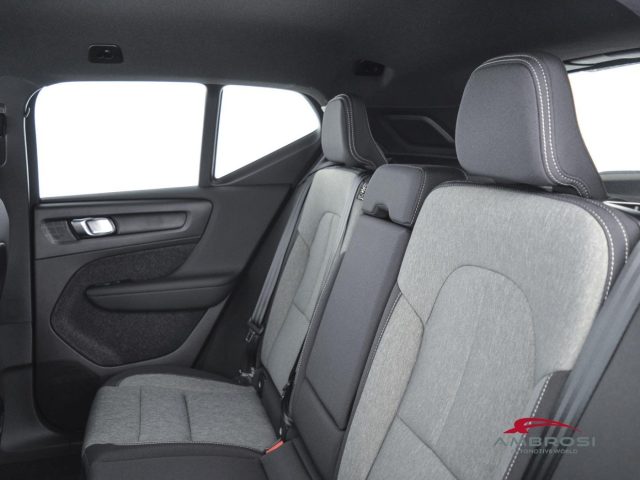 VOLVO XC40 usata 9