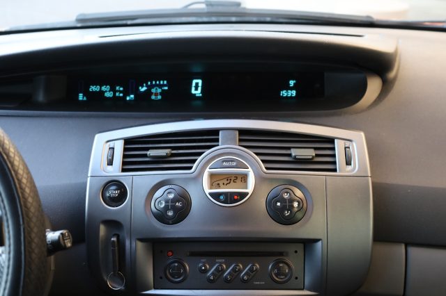 RENAULT Scenic usata, con Isofix