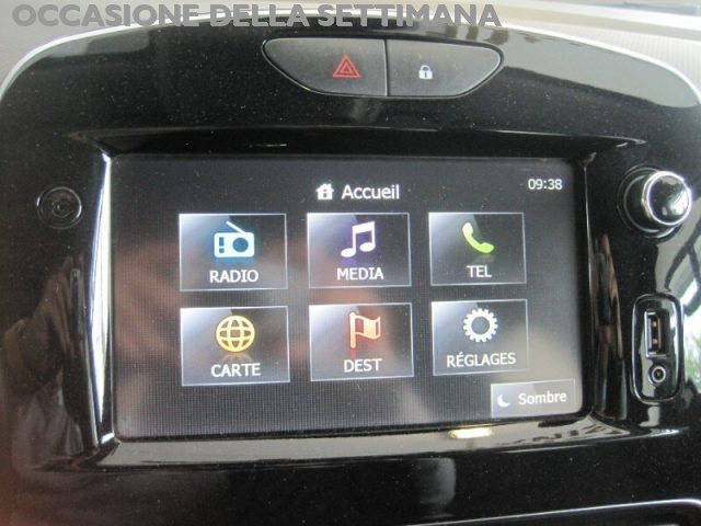 RENAULT Clio usata, con Autoradio digitale