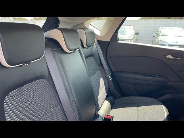 RENAULT Captur usata, con USB