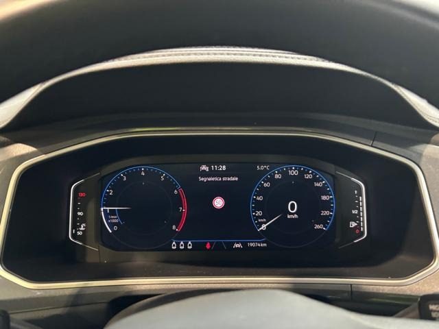 VOLKSWAGEN T-Roc usata, con Controllo trazione