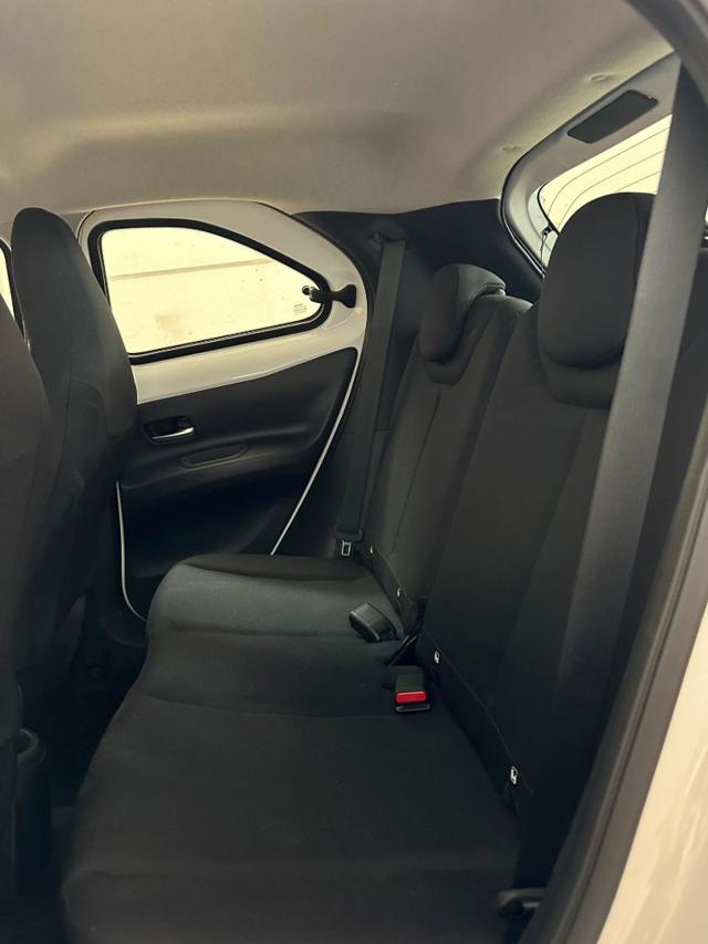 TOYOTA Aygo X usata, con Sedile posteriore sdoppiato