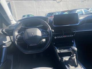 PEUGEOT 2008 usata, con Autoradio