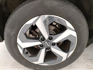 NISSAN Qashqai usata, con Fari LED