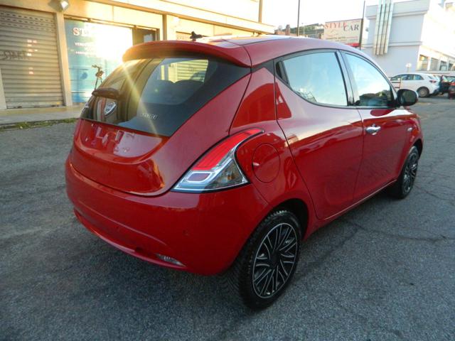 LANCIA Ypsilon usata, con Autoradio