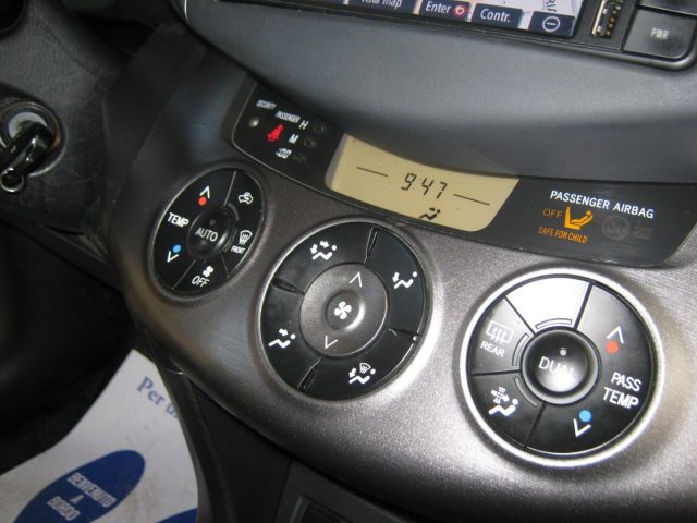 TOYOTA RAV 4 usata, con Controllo trazione