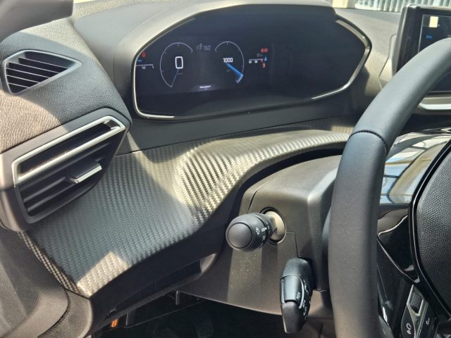 PEUGEOT 208 usata, con USB