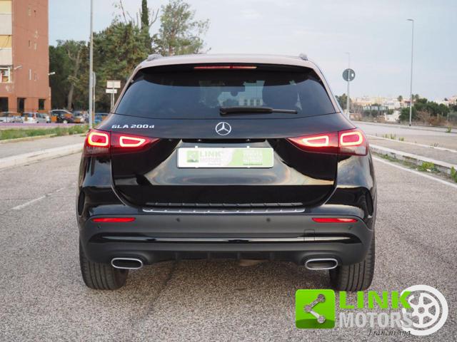 MERCEDES-BENZ GLA 200 usata, con Touch screen