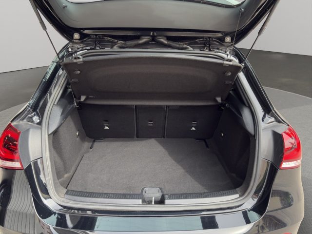 MERCEDES-BENZ A 180 usata, con Supporto lombare