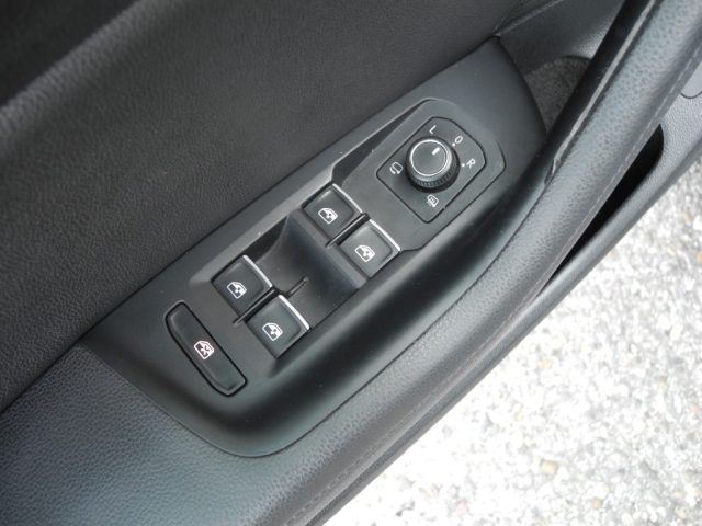 VOLKSWAGEN Passat Alltrack usata, con Adaptive Cruise Control