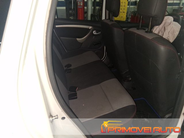 DACIA Duster usata 8