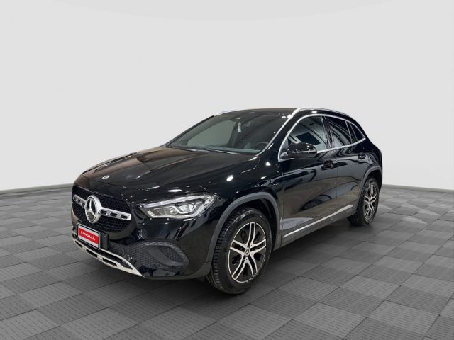 MERCEDES-BENZ CLA usata 0