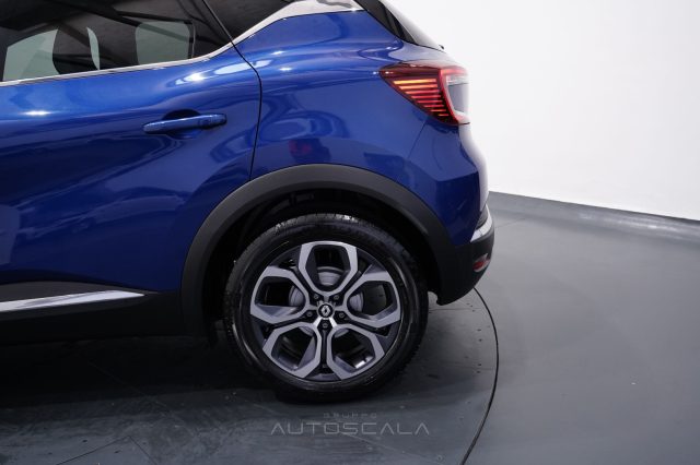 RENAULT Captur usata, con Sensori di parcheggio posteriori