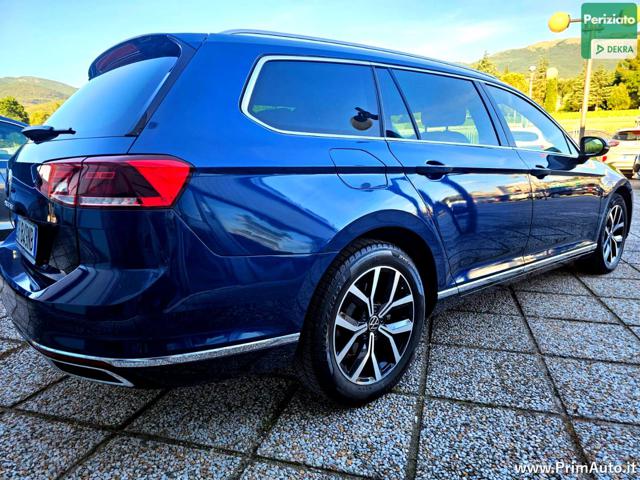VOLKSWAGEN Passat Variant usata, con Cerchi in lega
