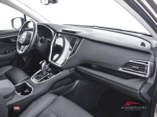 SUBARU OUTBACK usata 11
